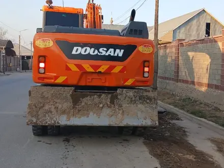 Doosan  DX140W 2017 года за 32 000 000 тг. в Шымкент – фото 3