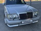 Mercedes-Benz E 280 1994 года за 2 000 000 тг. в Талдыкорган