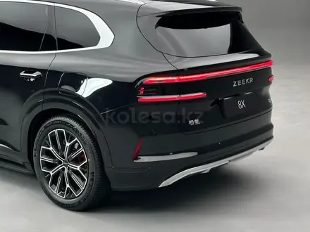 Zeekr 8x Ultra 2026 года за 33 000 000 тг. в Алматы – фото 2