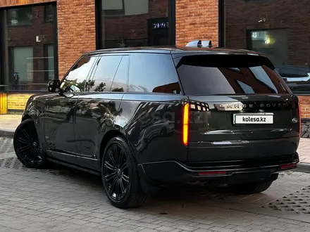 Land Rover Range Rover 2022 года за 120 000 000 тг. в Алматы – фото 30