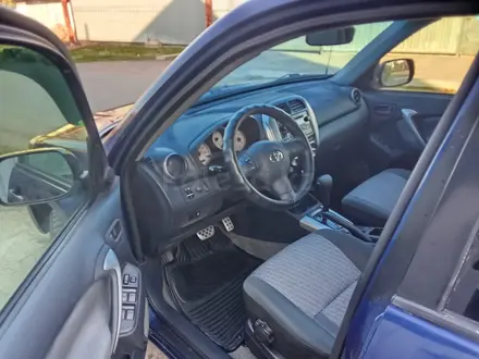 Toyota RAV4 2004 года за 4 900 000 тг. в Алматы – фото 18