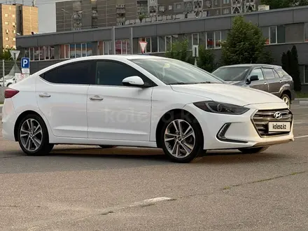 Hyundai Elantra 2017 года за 7 800 000 тг. в Алматы – фото 11