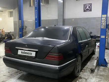 Mercedes-Benz S 320 1995 года за 1 500 000 тг. в Астана – фото 4