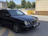 Mercedes-Benz E 320 2001 года за 3 900 000 тг. в Шымкент – фото 3