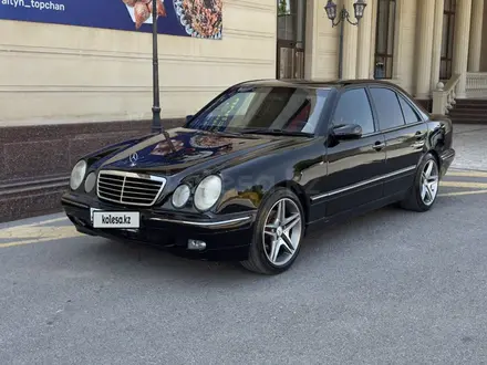 Mercedes-Benz E 320 2001 года за 3 900 000 тг. в Шымкент – фото 4