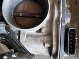 Всасывающий коллектор с дросельной заслонкой с мотора 1GR за 89 000 тг. в Актобе – фото 4