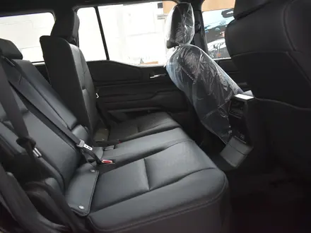 Toyota Land Cruiser Prado Luxe+ 2025 года за 45 390 000 тг. в Атырау – фото 6