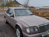 Mercedes-Benz E 220 1994 годаүшін1 800 000 тг. в Караганда – фото 3