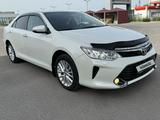 Toyota Camry 2016 года за 13 700 000 тг. в Шымкент – фото 2