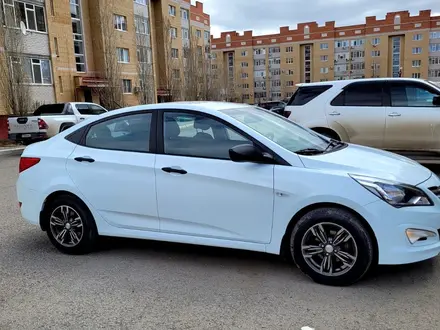 Hyundai Solaris 2015 года за 5 500 000 тг. в Актобе – фото 8