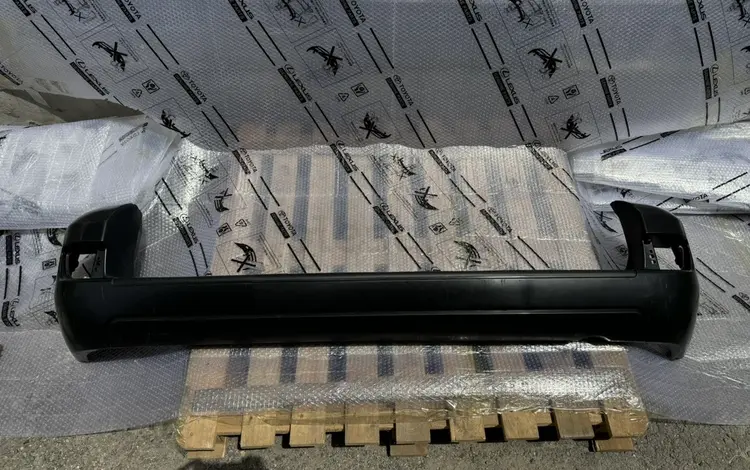 Бампер задний на TOYOTA LAND CRUISER PRADO за 30 000 тг. в Алматы