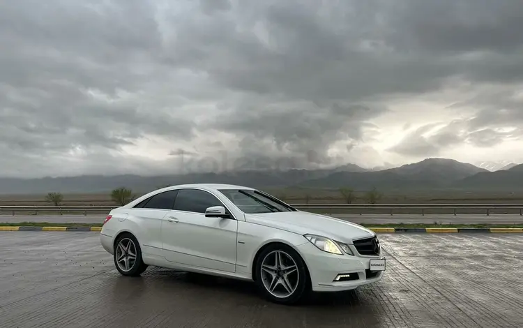 Mercedes-Benz E 250 2010 года за 5 500 000 тг. в Астана
