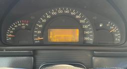Mercedes-Benz C 240 2000 года за 2 000 000 тг. в Лисаковск – фото 3