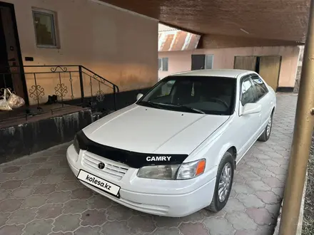 Toyota Camry 1997 года за 3 250 000 тг. в Алматы