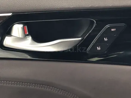 Kia K7 2018 года за 11 000 000 тг. в Алматы – фото 19