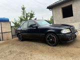 Mercedes-Benz C 200 1999 годаүшін750 000 тг. в Алматы – фото 3