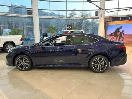 Toyota Camry Luxe 2026 года за 23 190 000 тг. в Алматы – фото 14