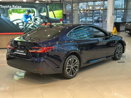 Toyota Camry Luxe 2026 года за 23 190 000 тг. в Алматы – фото 7