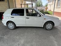 Volkswagen Golf 1994 годаүшін1 750 000 тг. в Алматы