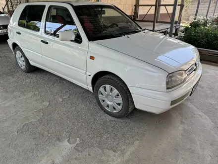 Volkswagen Golf 1994 года за 1 850 000 тг. в Алматы – фото 3