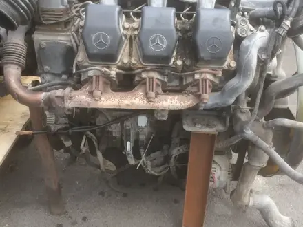 Двигатели Мерседес Актрос ОМ 501 в Алматы – фото 4