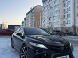 Toyota Camry 2017 года за 11 500 000 тг. в Атырау