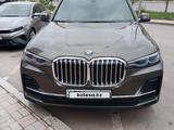 BMW X7 2020 года за 43 000 000 тг. в Астана – фото 2