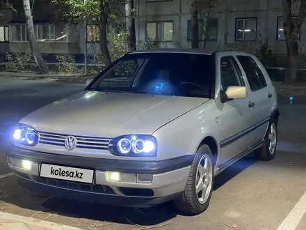 Volkswagen Golf 1995 года за 1 550 000 тг. в Караганда