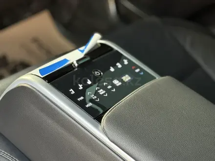 Toyota Camry 2024 года за 22 300 000 тг. в Алматы – фото 10