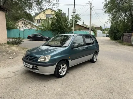 Toyota Raum 1998 года за 1 280 000 тг. в Алматы – фото 2