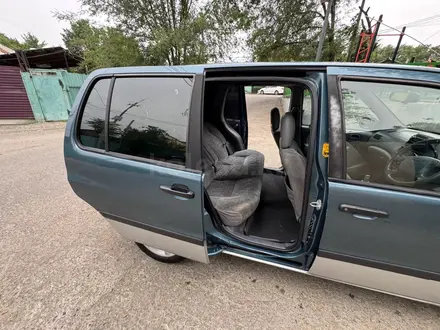 Toyota Raum 1998 года за 1 280 000 тг. в Алматы – фото 9