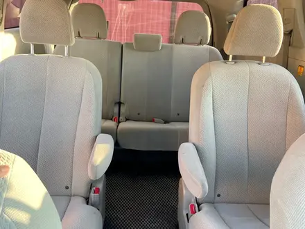 Toyota Sienna 2010 года за 6 000 000 тг. в Атырау – фото 7