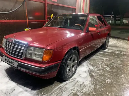 Mercedes-Benz E 230 1991 года за 1 300 000 тг. в Алматы – фото 5