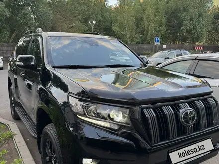 Toyota Land Cruiser Prado 2022 года за 26 500 000 тг. в Астана
