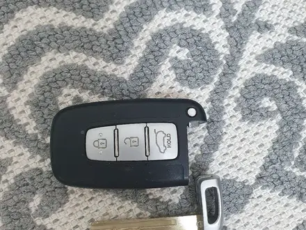 Чип ключ от Hyundai velosterүшін30 000 тг. в Караганда
