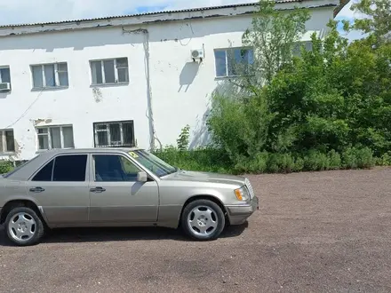 Mercedes-Benz E 230 1990 года за 1 570 285 тг. в Караганда – фото 14