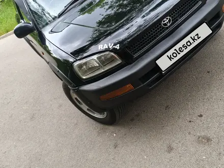 Toyota RAV4 1996 года за 2 900 000 тг. в Алматы – фото 10