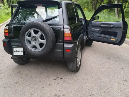 Toyota RAV4 1996 года за 2 900 000 тг. в Алматы – фото 25