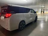 Toyota Vellfire 2018 года за 12 000 000 тг. в Актобе – фото 4
