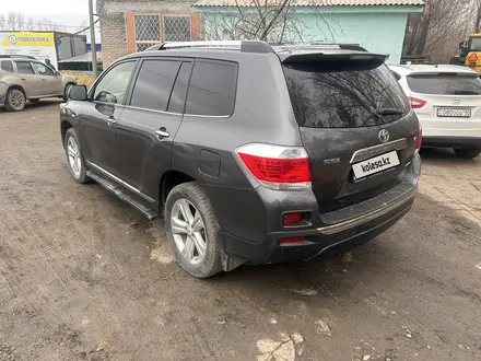 Toyota Highlander 2012 года за 10 900 000 тг. в Костанай – фото 2