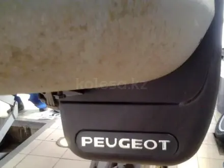 Брызговики Peugeot за 2 500 тг. в Актобе – фото 12