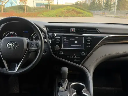 Toyota Camry 2019 года за 12 050 000 тг. в Астана – фото 11