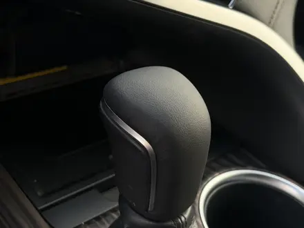 Toyota Camry 2019 года за 12 050 000 тг. в Астана – фото 19