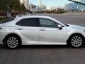 Toyota Camry 2019 года за 12 050 000 тг. в Астана – фото 8