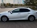 Toyota Camry 2019 года за 12 050 000 тг. в Астана – фото 7