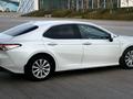 Toyota Camry 2019 года за 12 050 000 тг. в Астана – фото 9