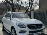 Mercedes-Benz ML 400 2013 годаfor16 500 000 тг. в Алматы