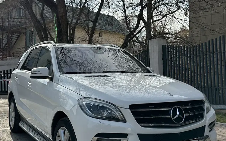 Mercedes-Benz ML 400 2013 года за 15 500 000 тг. в Алматы