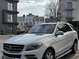 Mercedes-Benz ML 400 2013 годаfor16 500 000 тг. в Алматы – фото 2