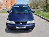 Volkswagen Sharan 1996 годаүшін3 400 000 тг. в Караганда – фото 2